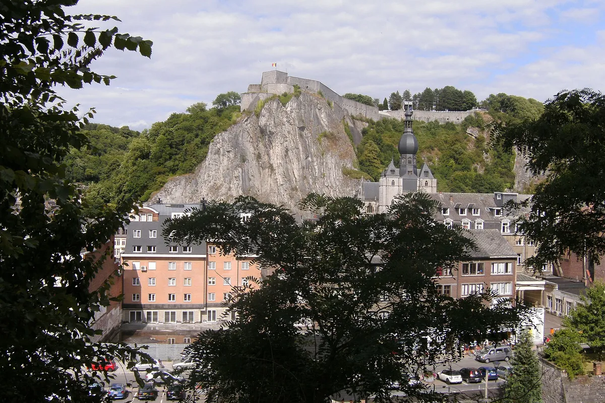 Dinant et sa citadelle, à deux pas du casino